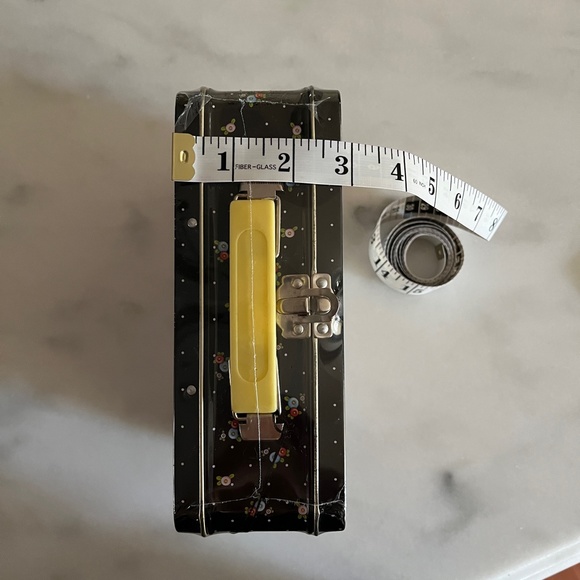 Vtg Mary Engelbreit Tin Lunch Box/Storage Box - Picture 3 of 5